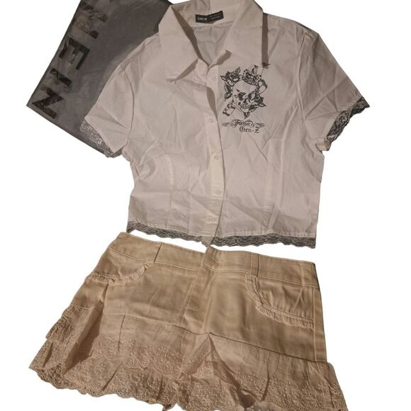 SALE!! NEW Size SM Short Lace Cream Denim Skirt with 2 Blouses - Picture 3 of 14